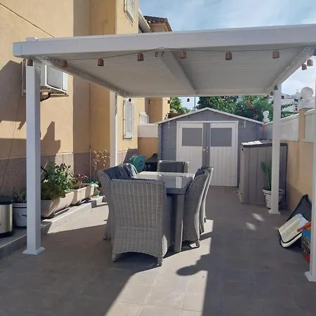 Casa Claro Maison Familiale 4 Confort, Jacuzzi Privé, Piscine Commune, Quartier Résidentiel Balcones Сasa de vacaciones *