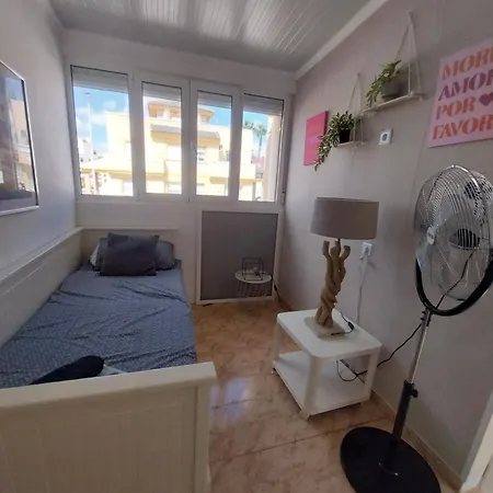 Casa Claro Maison Familiale 4 Confort, Jacuzzi Privé, Piscine Commune, Quartier Résidentiel Balcones Torrevieja