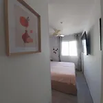 Дом отдыха Casa Claro Maison Familiale 4 Confort, Jacuzzi Prive, Piscine Commune, Quartier Residentiel Balcones Торевьиа