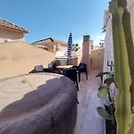 Дом отдыха Casa Claro Maison Familiale 4 Confort, Jacuzzi Prive, Piscine Commune, Quartier Residentiel Balcones *