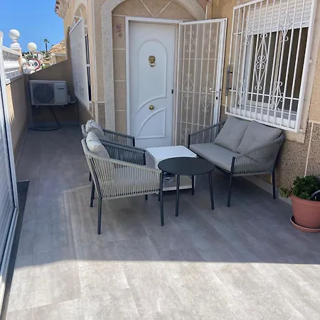Holiday home Casa Claro Maison Familiale 4 Confort, Jacuzzi Prive, Piscine Commune, Quartier Residentiel Balcones *